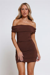 Everyday Guest Off Shoulder Mini Dress Chocolate