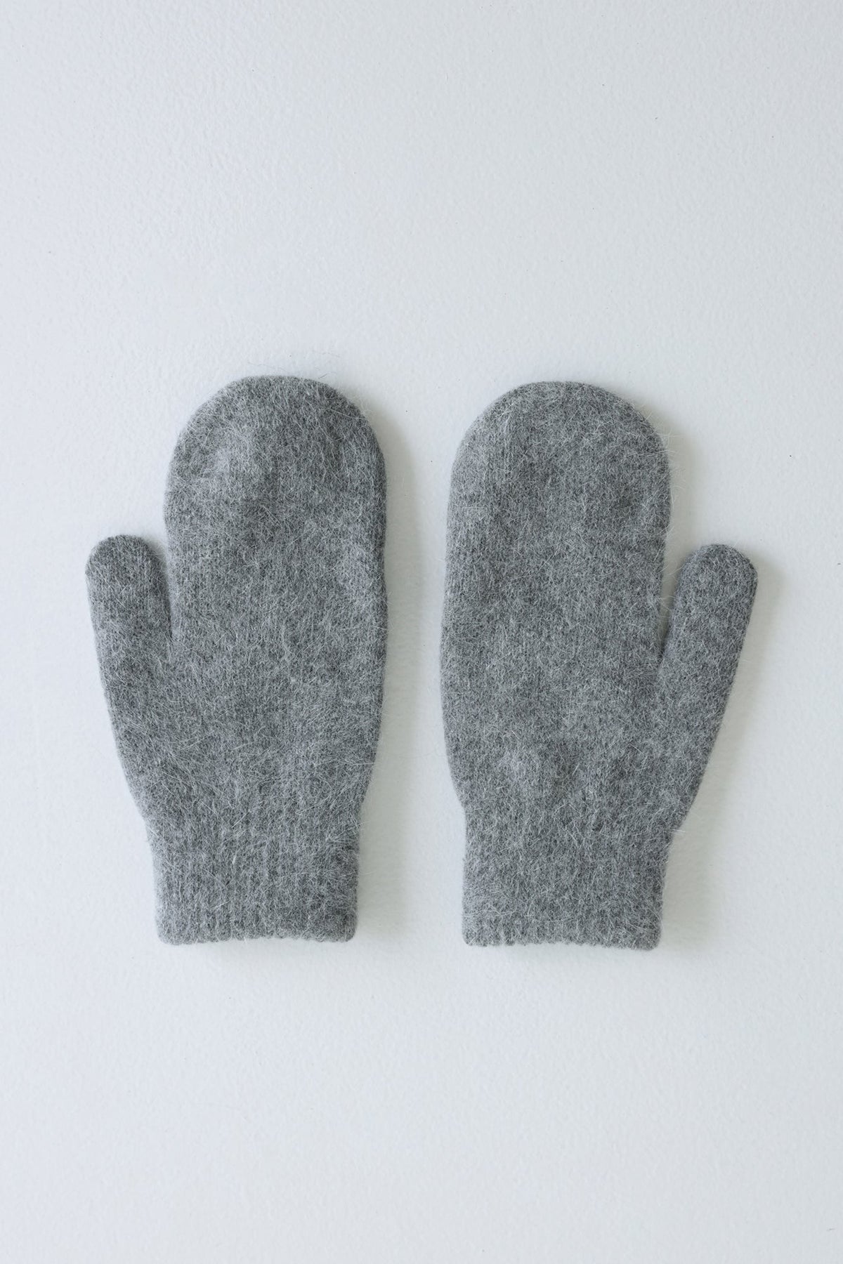 Winter Cozy Mittens Grey