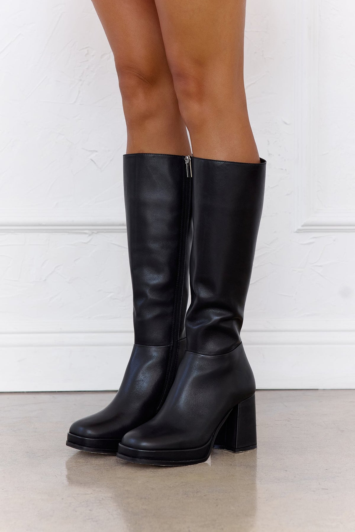 Mystery Boots Black Leather