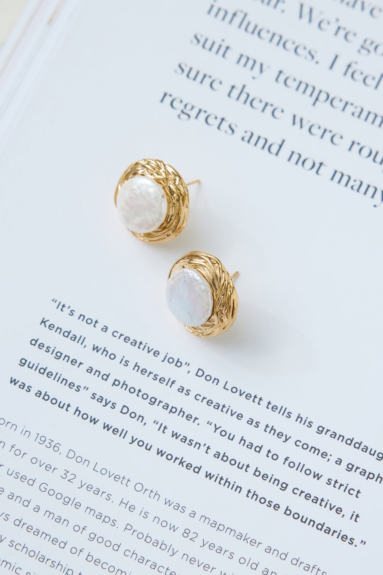 Sorelle Seas Earrings Gold