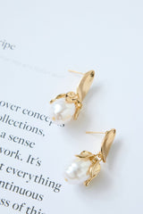 Pearl Tulips Earrings Gold