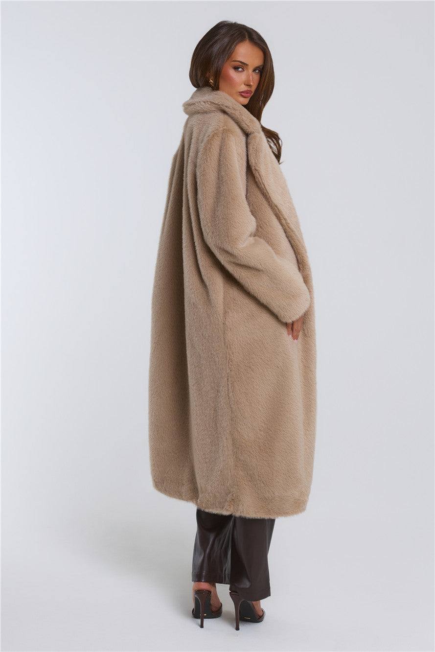 Plushé Faux Fur Coat Latte