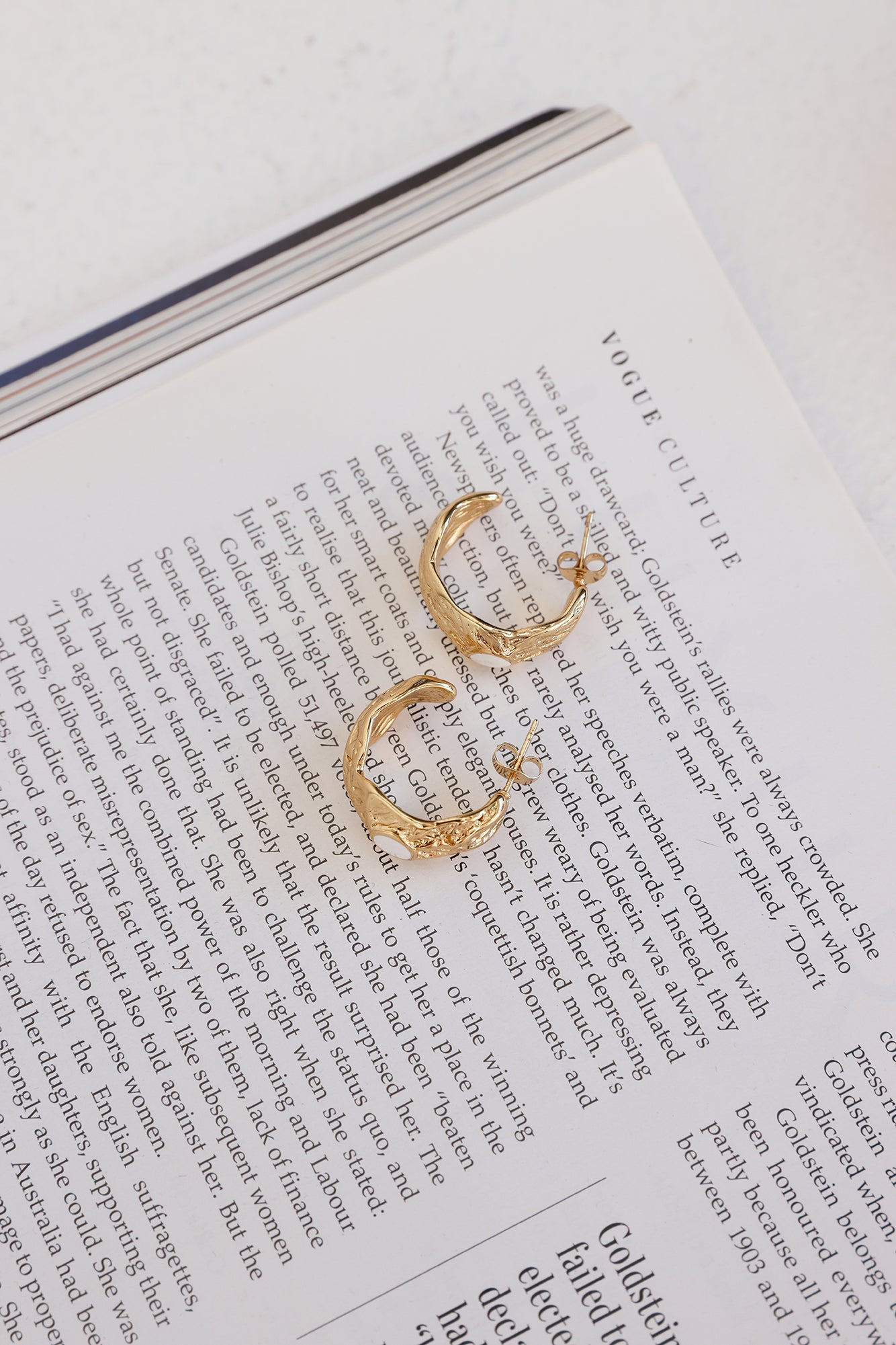 One Icon Earrings Gold