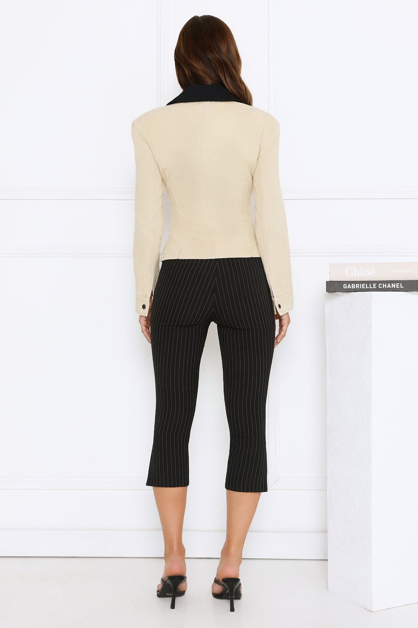 Leo Capri Onyx Pinstripe