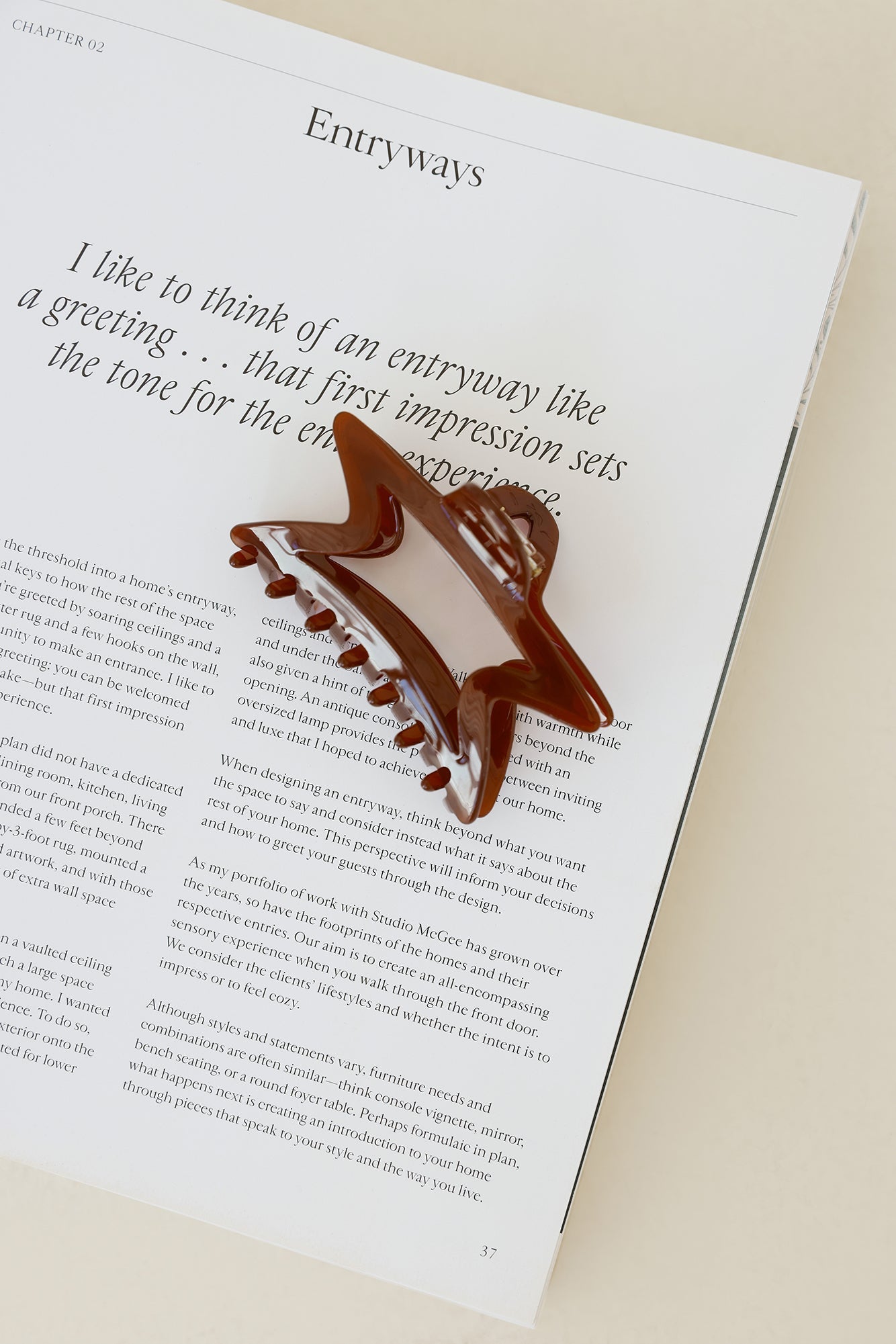 Spotlight Star Claw Clip Brown