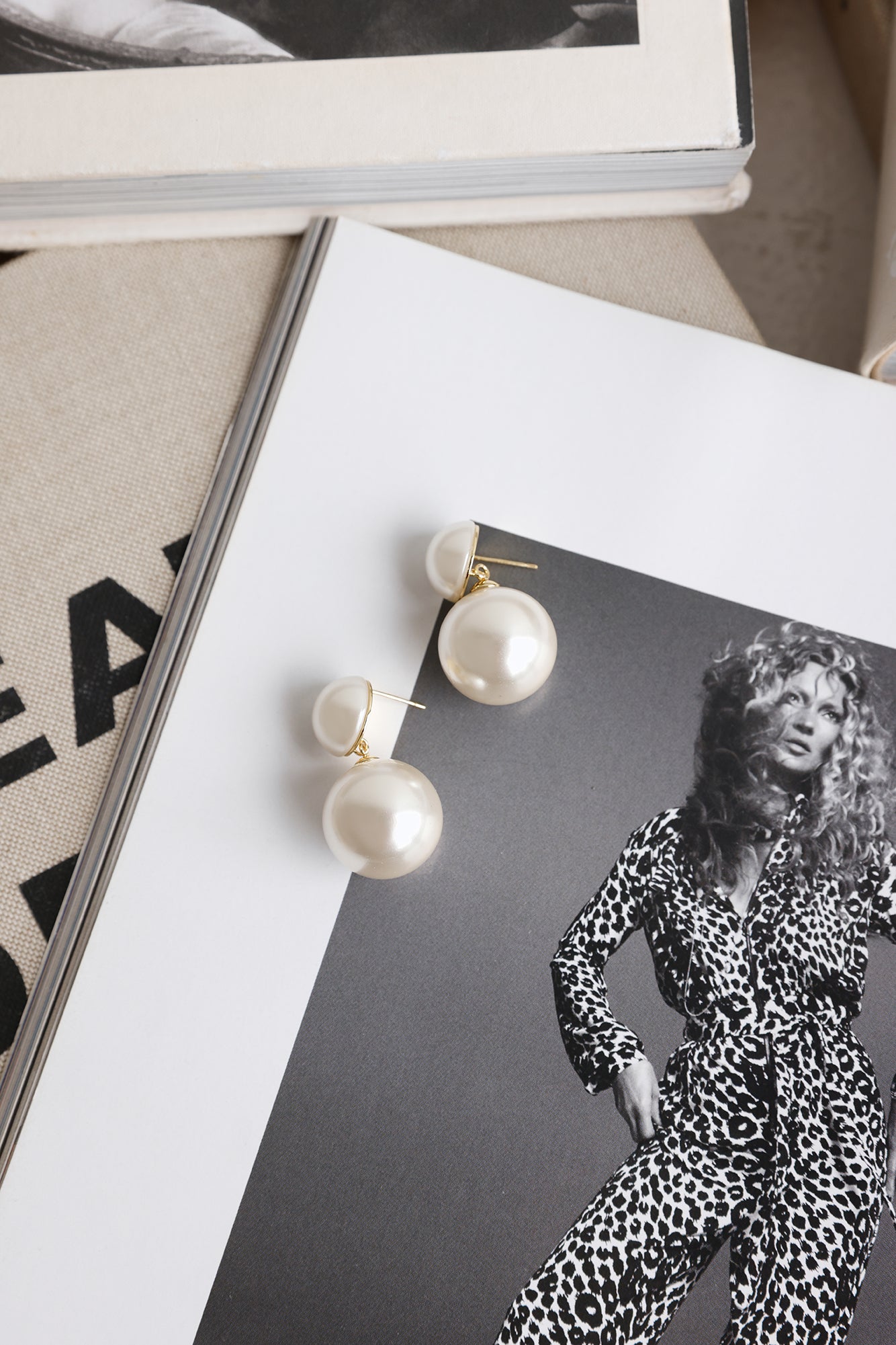 Twice The Pearls Earrings Gold