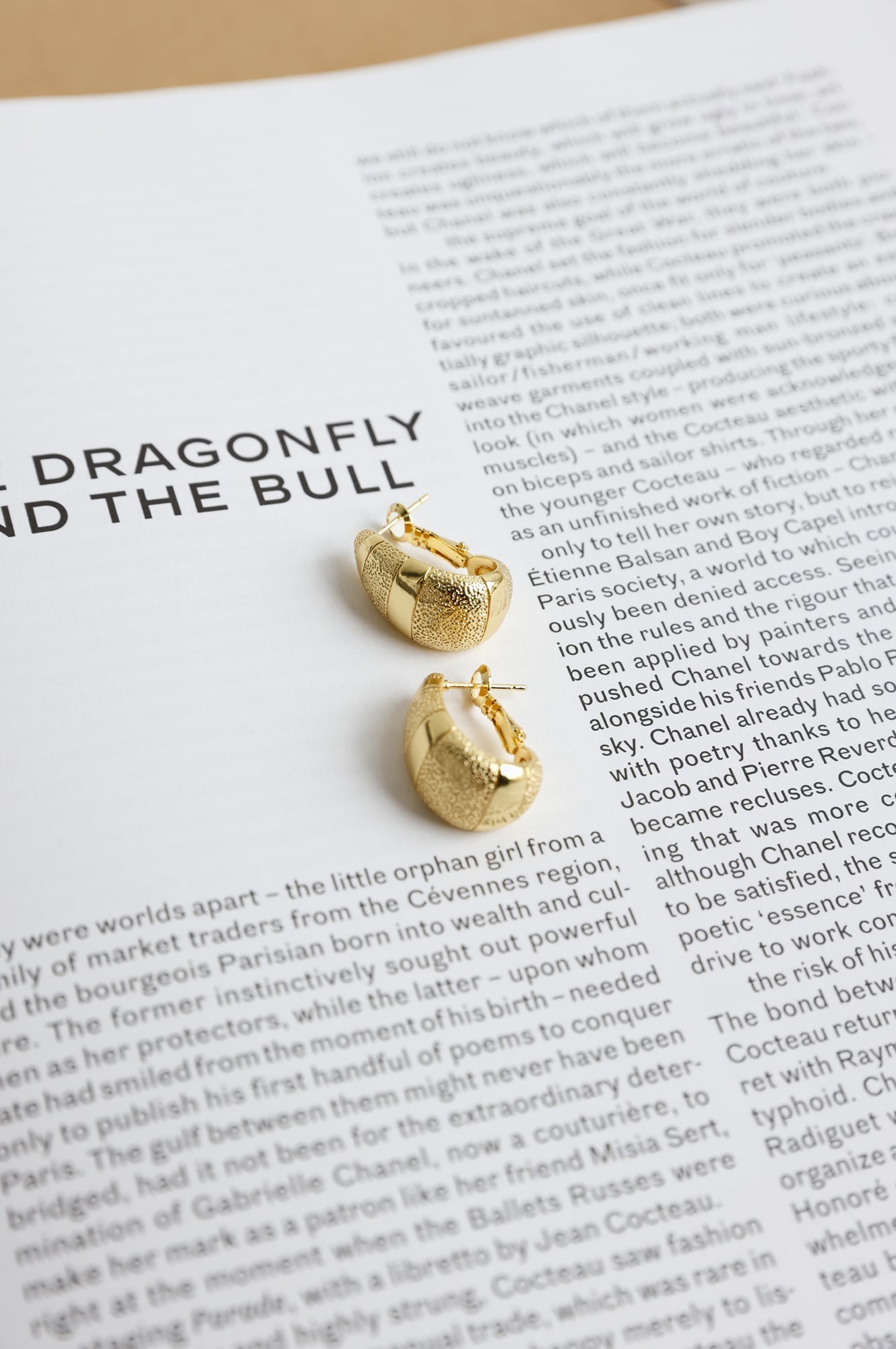 Power Moves Earrings Gold