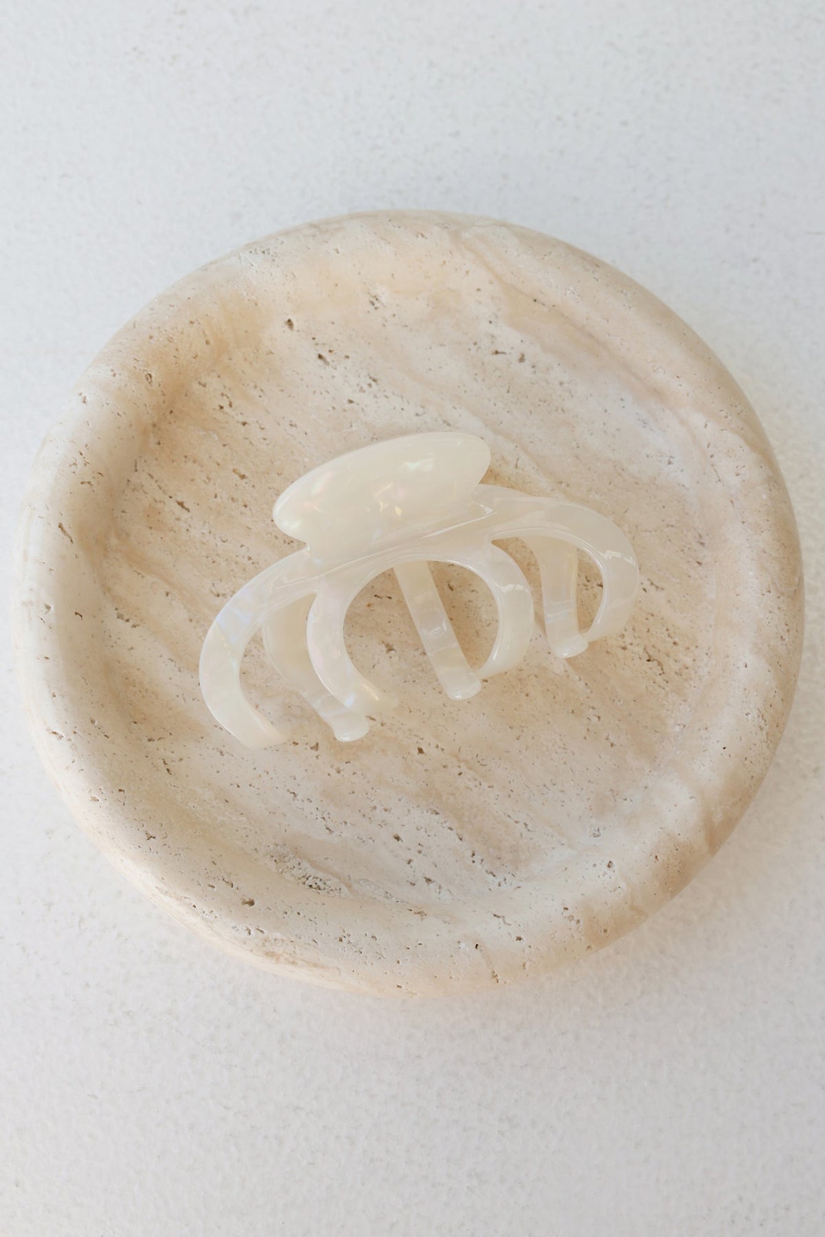 Moonlight Claw Clip Pearl