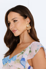 Subtle Statements Earrings Gold