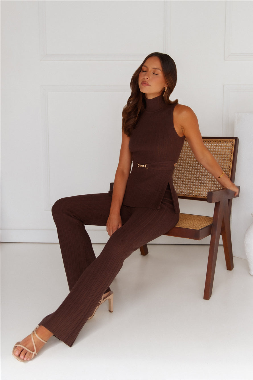 Star Power Ribbed Turtle Neck Top Brown