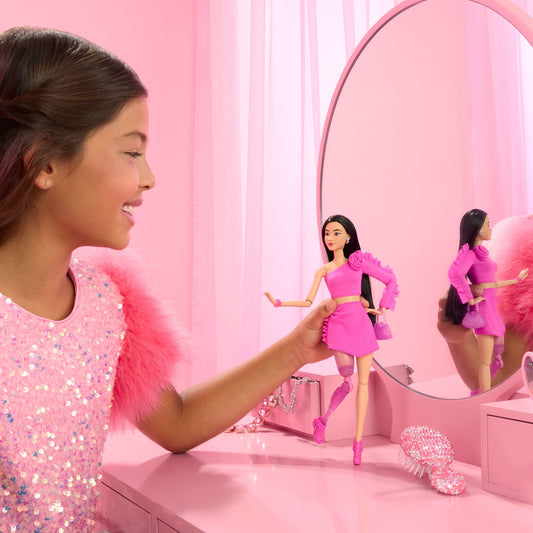 Barbie  Style de Luxe  Poupée 2, Barbiecore, Jambe Artificielle