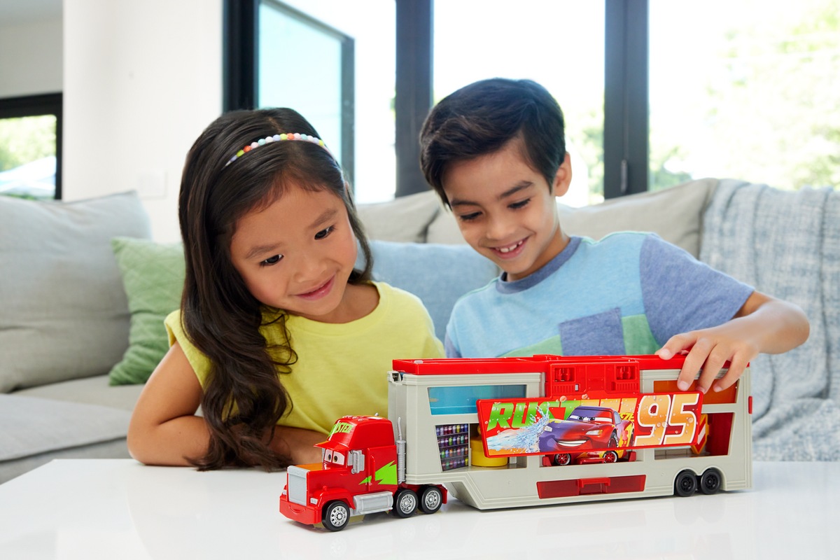 Disney And Pixar Cars Color Changers Mobile Paint Shop Mack Playset With 1 Toy Car & Accessories